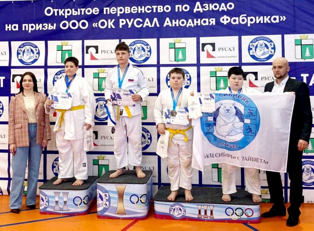 Победитель Давид Пономарев